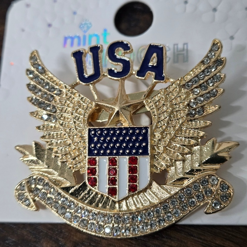 Gold Toned, Mint Crystal Patriotic USA Shield & Wings Brooch.